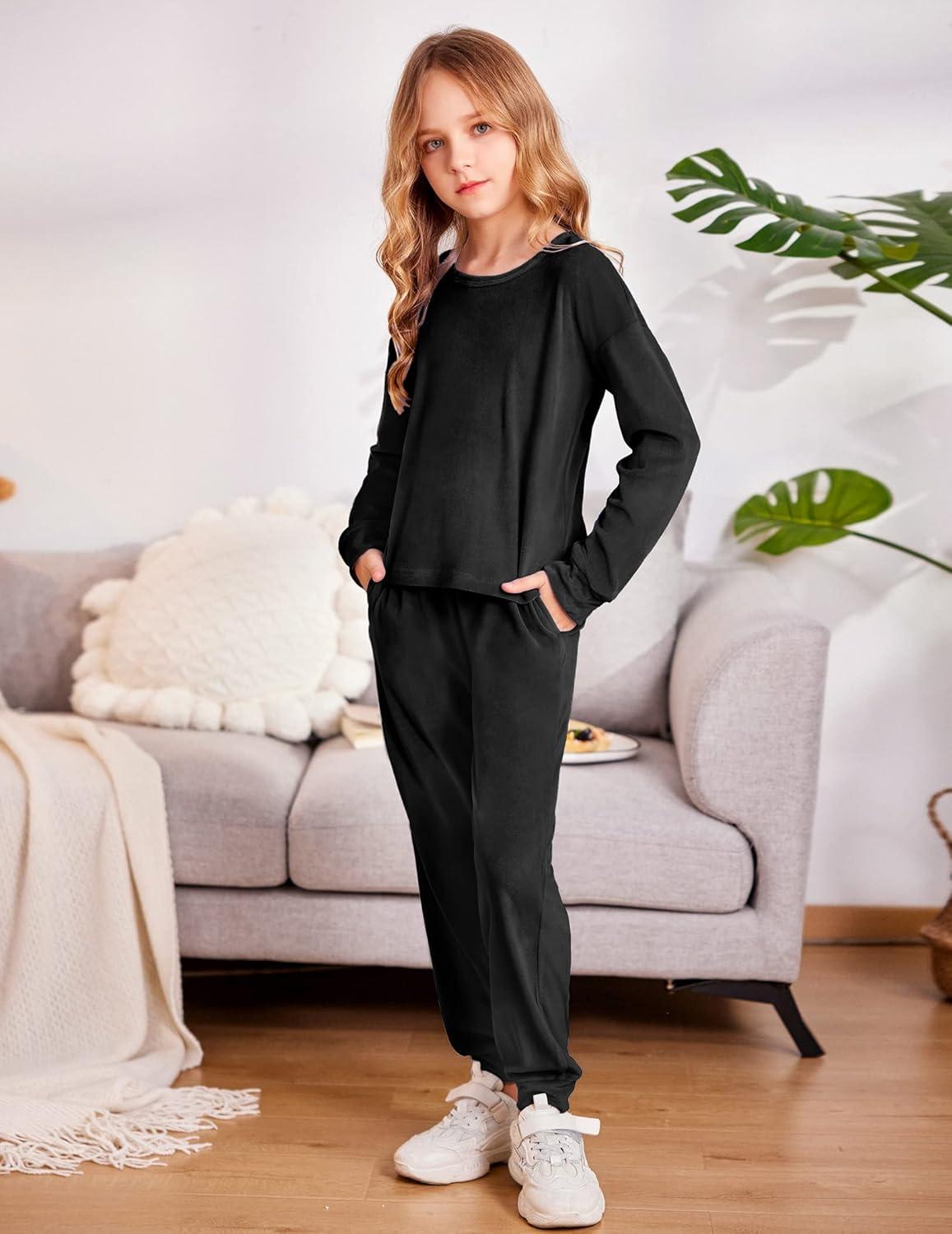image:imageArshiner Girls 2 Piece Outfit Sweatsuits Set Kids Velour Sweatshirts amp Sweatpants Tracksuits Set for GirlsBlack