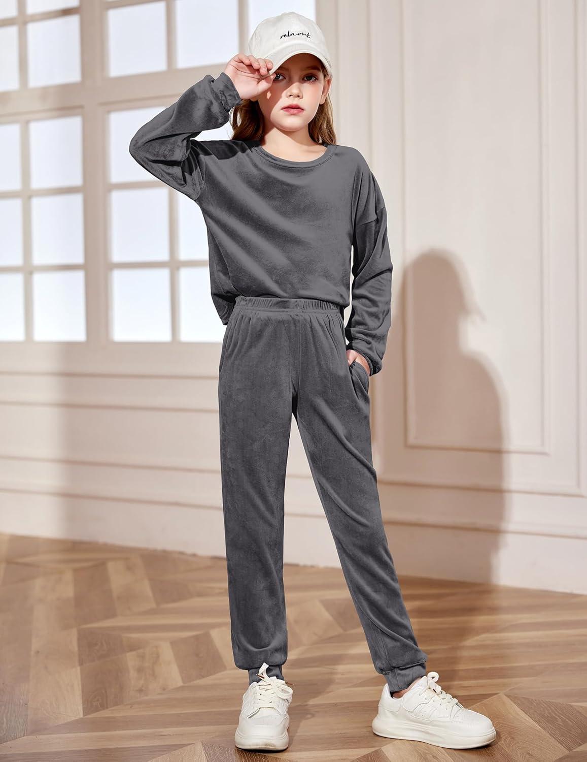 image:imageArshiner Girls 2 Piece Outfit Sweatsuits Set Kids Velour Sweatshirts amp Sweatpants Tracksuits Set for GirlsDark Grey