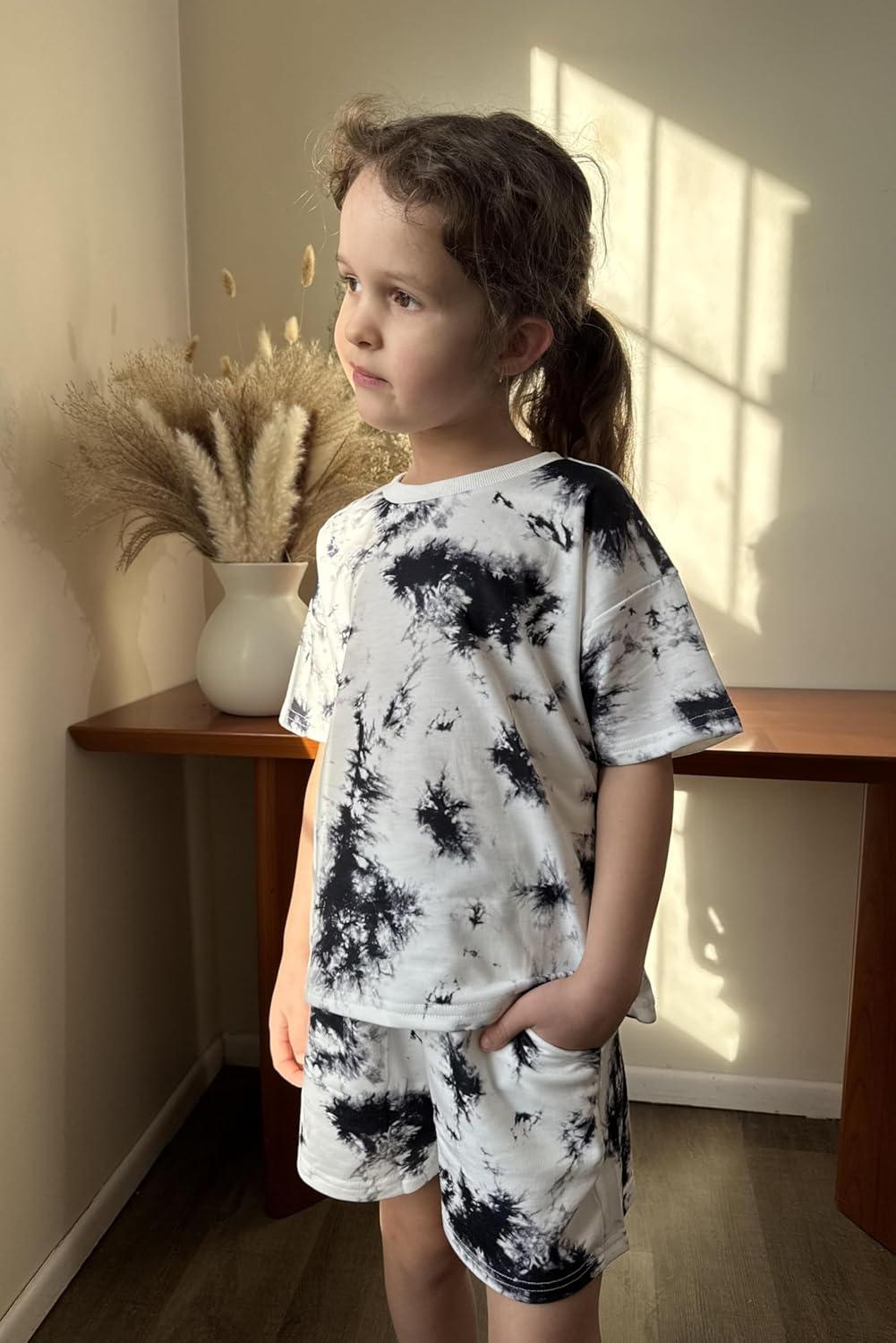 image:imageArshiner Girls 2 Piece Outfits Summer Clothes Short Sleeve Tops and Short with Pockets Kids Fashion Clothing SetsTie Dyeblack