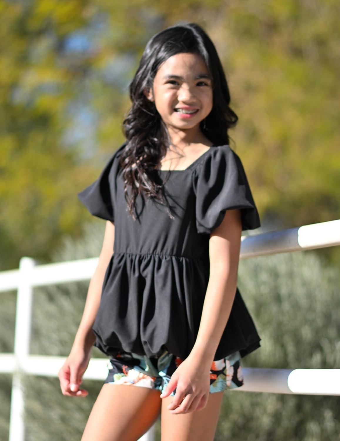 image:imageArshiner Girls 2 Piece Outfits Summer Clothes Square Neck Puffed Sleeve Bubble Hem Tops Shirt and Casual Short SetBlackhawaii Flower