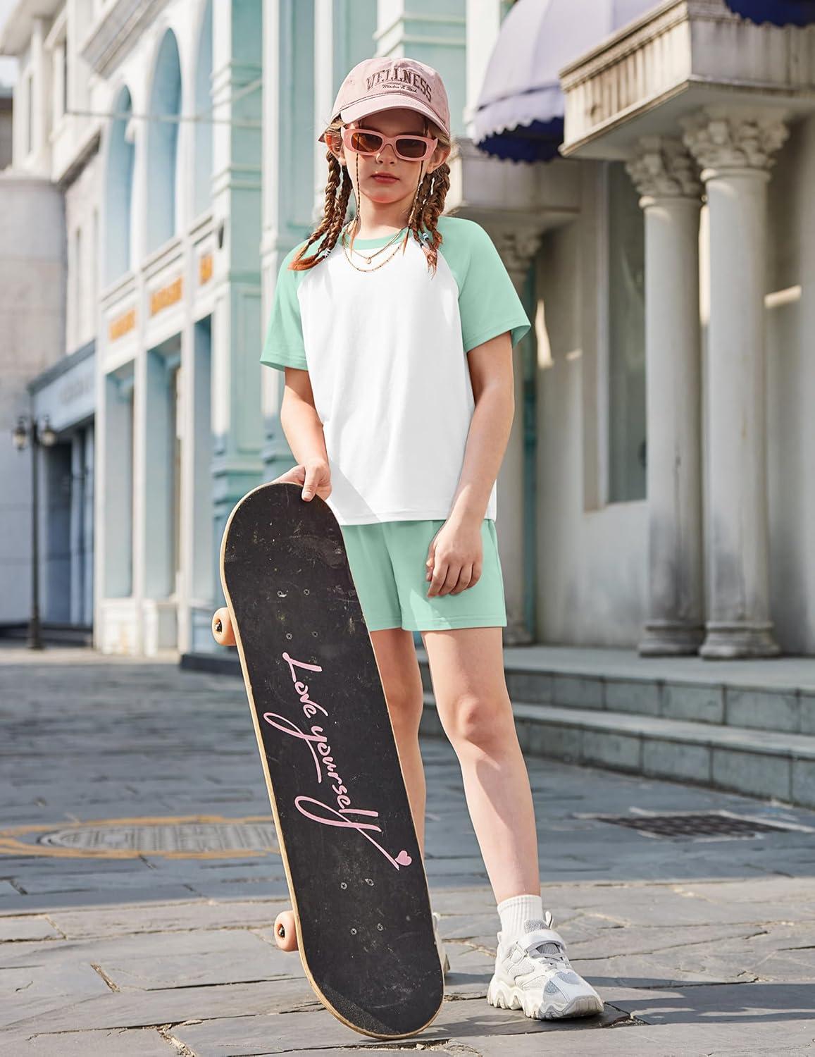 image:imageArshiner Girls 2 Piece Outfits Summer Clothes Fashion Short Sleeve Pullover Tops and Shorts with Pockets Kids Clothing SetLight Green
