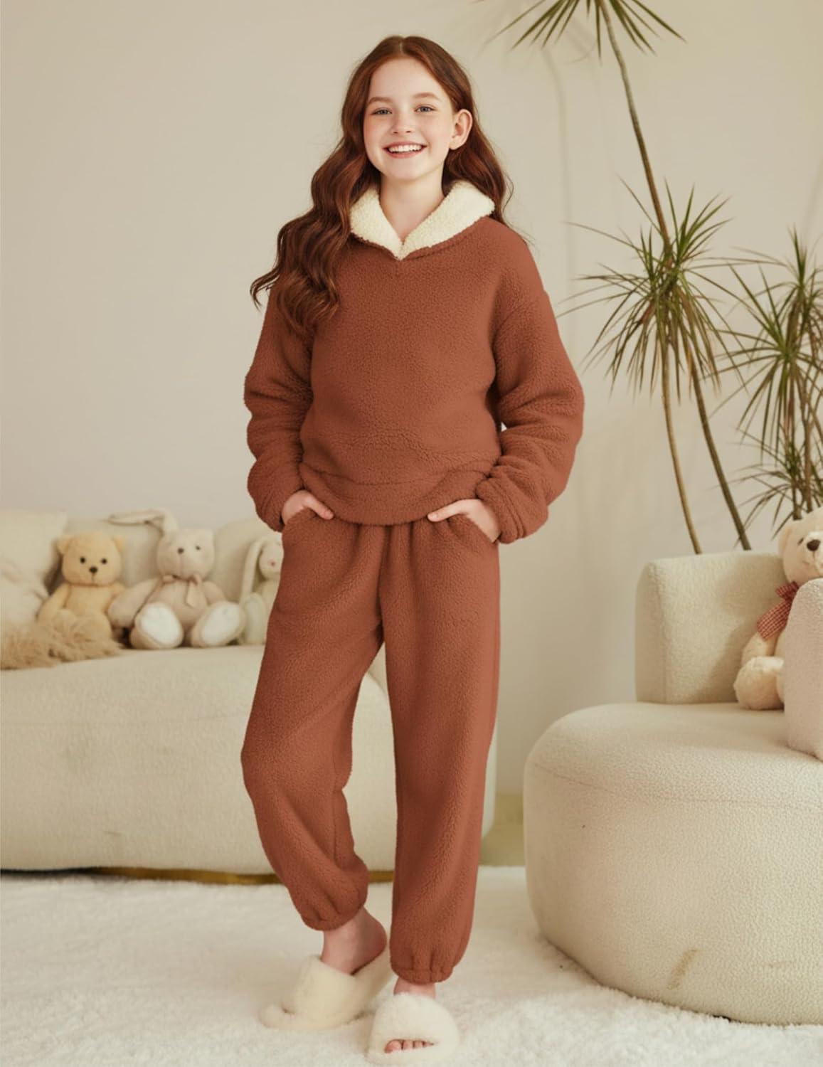image:imageArshiner Girls Clothes 2 Piece Fuzzy Outfits Winter Warm Fleece Loose Pullover Sweatshirt and Sweatpant SweatsuitBrown