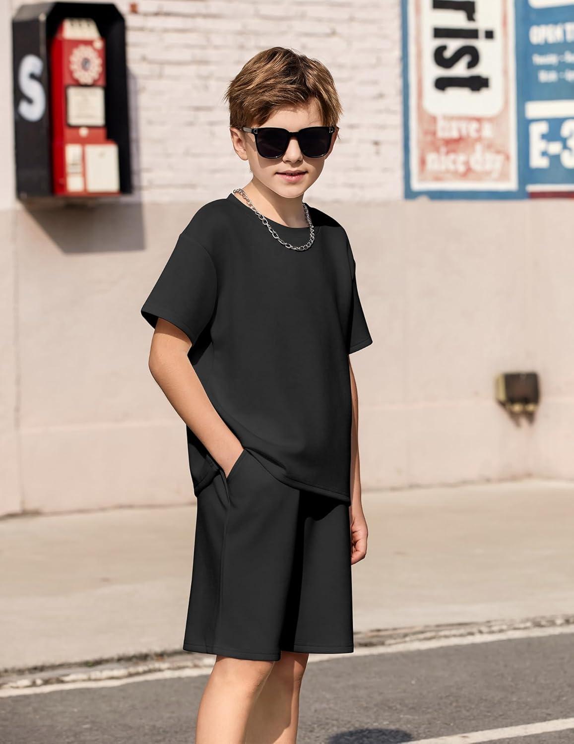 image:imageArshiner Kids Boy Drop Shoulder Tee amp Drawstring Waist Shorts With Chain NecklaceBlack