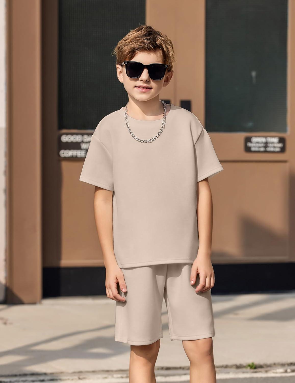 image:imageArshiner Kids Boy Drop Shoulder Tee amp Drawstring Waist Shorts With Chain NecklaceKhaki
