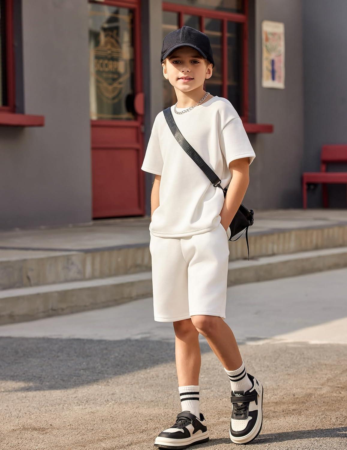 image:imageArshiner Kids Boy Drop Shoulder Tee amp Drawstring Waist Shorts With Chain NecklaceWhite