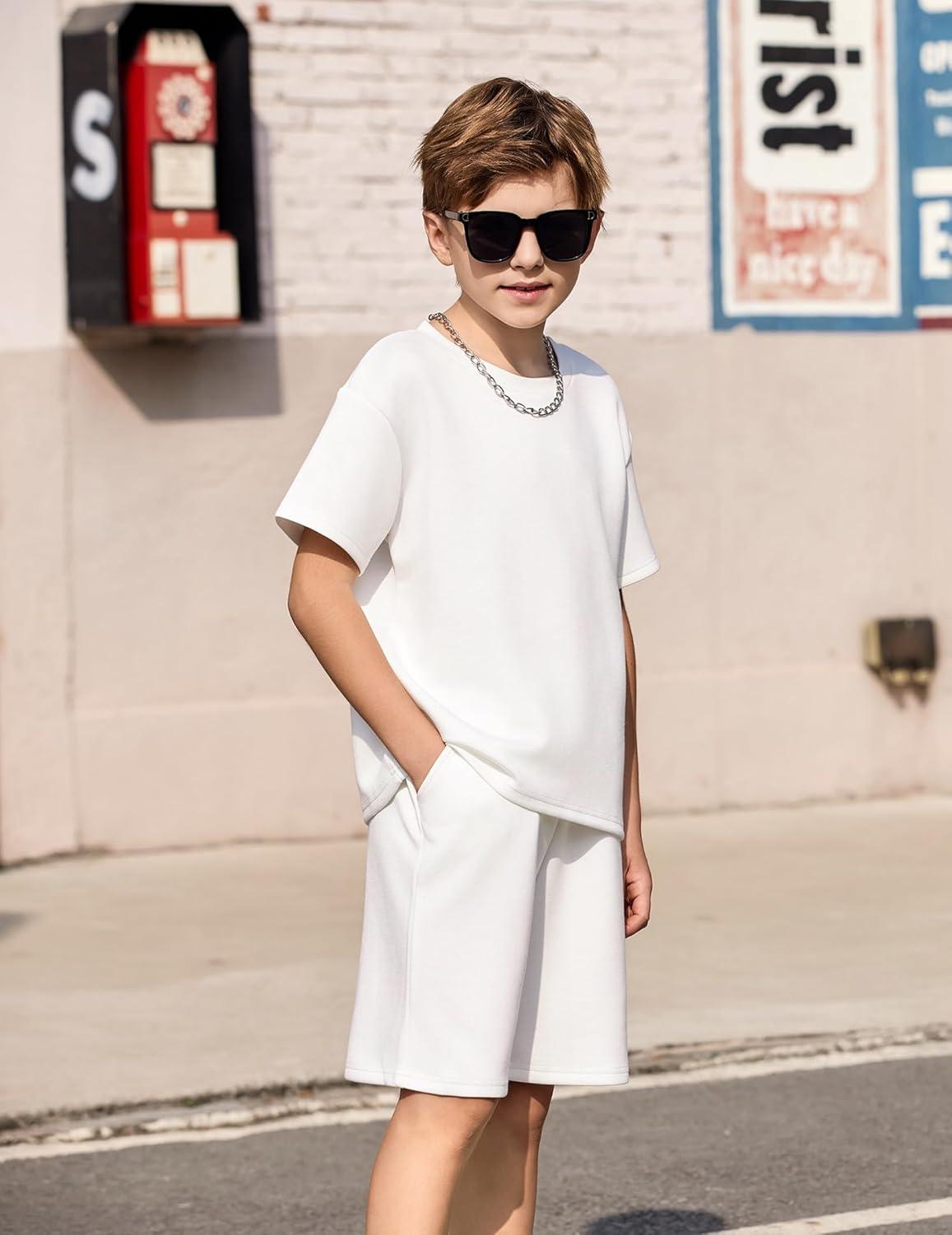image:imageArshiner Kids Boy Drop Shoulder Tee amp Drawstring Waist Shorts With Chain NecklaceWhite
